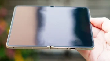 أوبو تطلق هاتفًا قابل الطي بتصميم خالٍ من التجاعيد تقريبًا